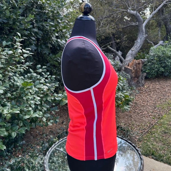 Nike two-tone Dri-Fit racerback tank top - size XS - Picture 3 of 6